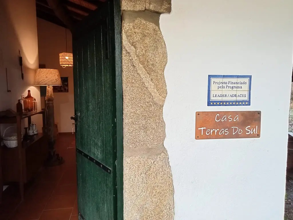 Quinta dos Trevos alojamento turismo rural casas de campo e quartos